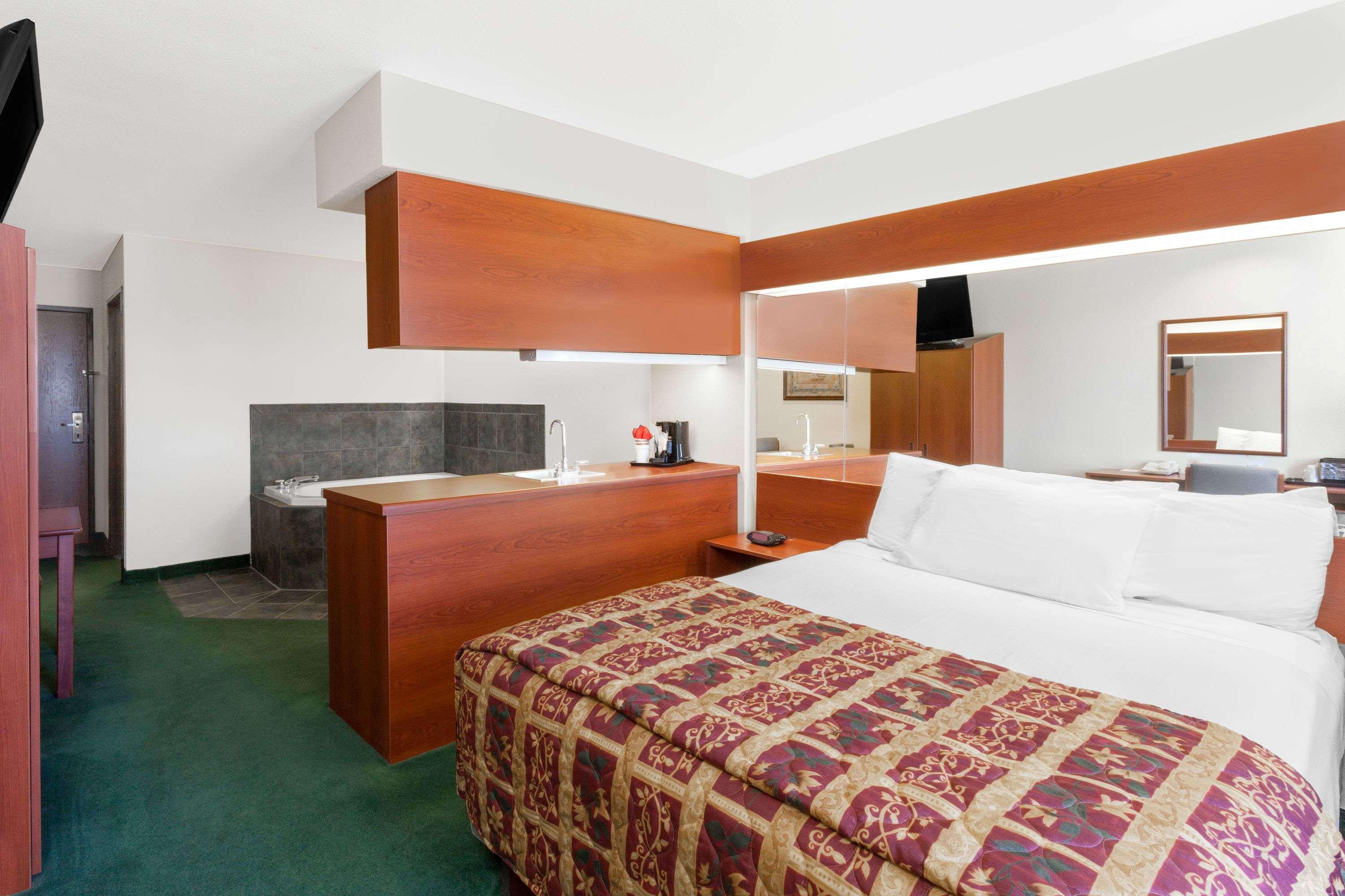 Microtel Inn & Suites By Wyndham Wellton Exterior foto