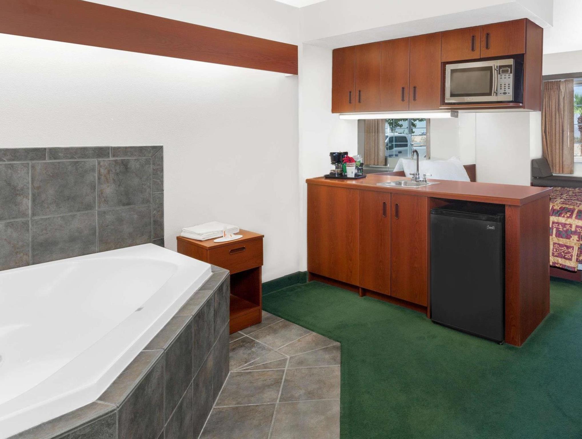Microtel Inn & Suites By Wyndham Wellton Exterior foto