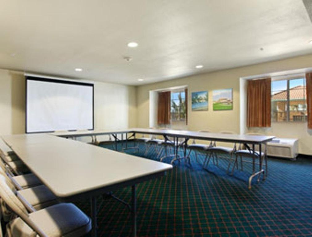 Microtel Inn & Suites By Wyndham Wellton Instalações foto