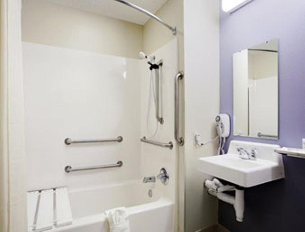 Microtel Inn & Suites By Wyndham Wellton Quarto foto