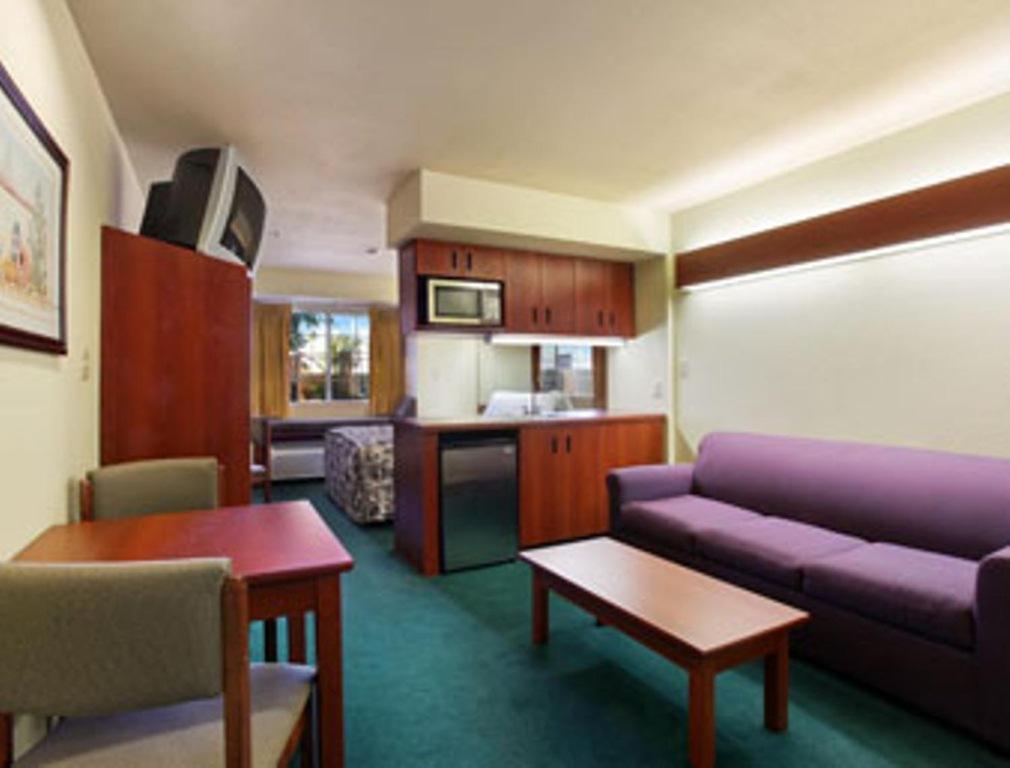Microtel Inn & Suites By Wyndham Wellton Quarto foto